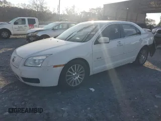 2008 Mercury Milan with VIN 3MEHM07Z38R644338, listed as a Copart auction lot 82257564 with 197,443 mi miles and Salvage Title. Bid and sale history available at carsss.com. Image 1.