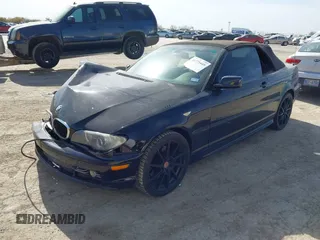 2006 BMW 3 Series 330Ci with VIN WBABW53406PZ42467, listed as a IAAI auction lot 41771449 with 204,527 mi miles. Bid and sale history available at carsss.com. Image 17.