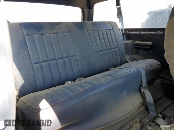 1993 Ford Bronco Eddie Bauer with VIN 1FMEU15N2PLA72536, listed as a Copart auction lot 63647275 with 1,317,804 mi miles and Clean title. Bid and sale history available at DreamBid. Image 10.