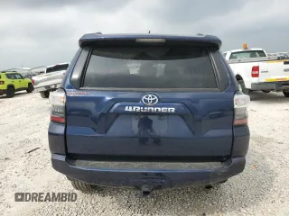 2021 Toyota 4Runner SR5 z VIN JTEMU5JR4M5917821, wystawiony jako Copart lot #51359905 z przebiegiem 77 403 mil mil oraz Szkoda całkowita • Salvage title. Historia ofert i sprzedaży dostępna na DreamBid. Obrazek 6.