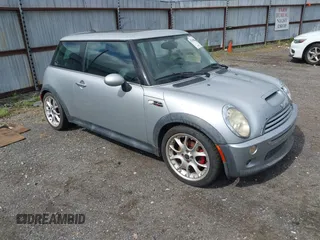 2005 MINI Hardtop S with VIN WMWRE33555TL14912, listed as a IAAI auction lot 42681754 with 176,961 mi miles and . Bid and sale history available at DreamBid. Image 1.