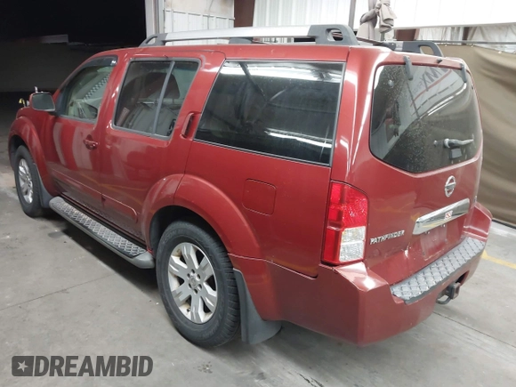 2005 Nissan Pathfinder SE z VIN 5N1AR18W35C725943, wystawiony jako IAAI lot #42119299 z przebiegiem 189 059 mil mil oraz . Historia ofert i sprzedaży dostępna na DreamBid. Obrazek 3.