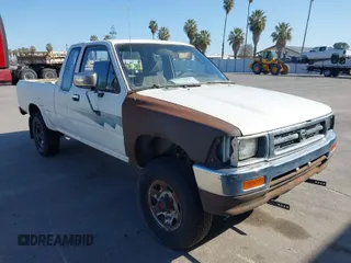 1992 Toyota Pickup DLX с VIN JT4VN13D3N5072252, выставлен на аукционе IAAI как лот 41928277 с пробегом 317 204 миль миль и . История ставок и продаж доступна на DreamBid. Изображение 1.