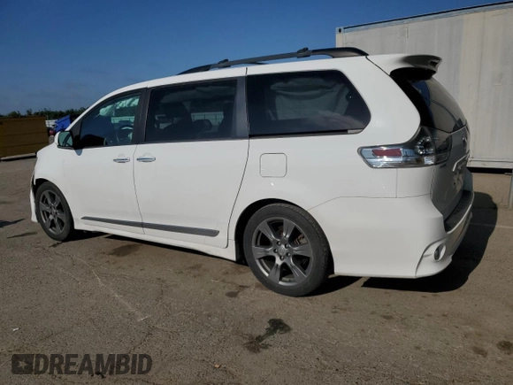 2017 Toyota Sienna SE z VIN 5TDXZ3DC9HS870641, wystawiony jako Copart lot #54788935 z przebiegiem 109 879 mil mil oraz Szkoda całkowita • Salvage title. Historia ofert i sprzedaży dostępna na DreamBid. Obrazek 2.