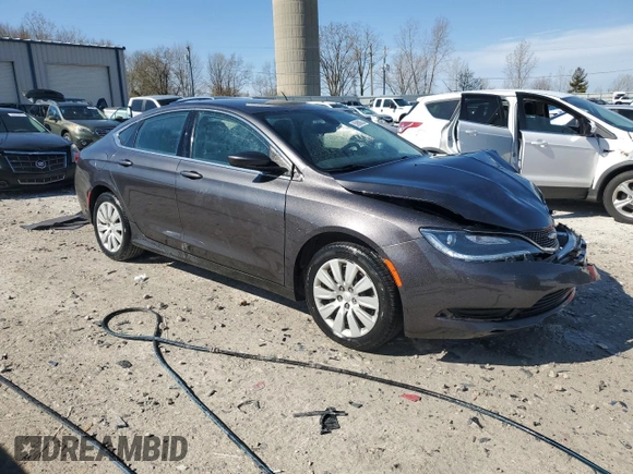 2015 Chrysler 200 LX z VIN 1C3CCCFBXFN610082, wystawiony jako Copart lot #53968855 z przebiegiem 116 395 mil mil oraz Czysty tytuł • Clean title. Historia ofert i sprzedaży dostępna na DreamBid. Obrazek 4.