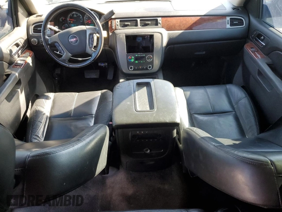 2012 GMC Yukon XL SLT with VIN 1GKS2KE7XCR123703, listed as a Copart auction lot 47031385 with 80,608 mi miles and Salvage Title. Bid and sale history available at carsss.com. Image 8.