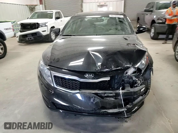 2013 Kia Optima EX z VIN 5XXGN4A73DG144469, wystawiony jako Copart lot #49736045 z przebiegiem 154 259 mil mil oraz Szkoda całkowita • Salvage title. Historia ofert i sprzedaży dostępna na DreamBid. Obrazek 11.