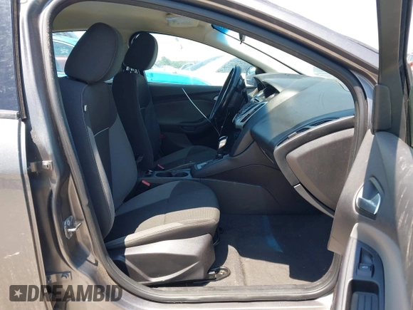 2013 Ford Focus SE with VIN 1FADP3F20DL266913, listed as a IAAI auction lot 42457006 with Not provided miles and . Bid and sale history available at DreamBid. Image 5.