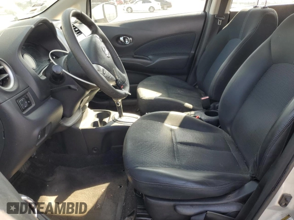 2015 Nissan Note SV z VIN 3N1CE2CPXFL372205, wystawiony jako Copart lot #61229735 z przebiegiem 91 889 mil mil oraz Szkoda całkowita • Salvage title. Historia ofert i sprzedaży dostępna na DreamBid. Obrazek 7.