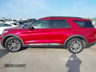 2020 Ford Explorer XLT z VIN 1FMSK7DH5LGB03854, wystawiony jako IAAI lot #41894379 z przebiegiem 53 657 mil mil oraz . Historia ofert i sprzedaży dostępna na DreamBid. Obrazek 14.