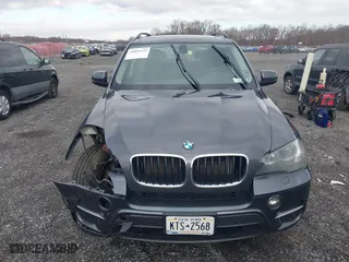 2011 BMW X5 35i with VIN 5UXZV4C59BL415034, listed as a IAAI auction lot 40969149 with 108,468 mi miles. Bid and sale history available at carsss.com. Image 12.