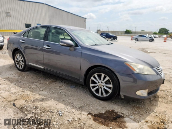 2012 Lexus ES 330 with VIN JTHBK1EG3C2488771, listed as a Copart auction lot 61557625 with 147,102 mi miles and Salvage title. Bid and sale history available at DreamBid. Image 4.