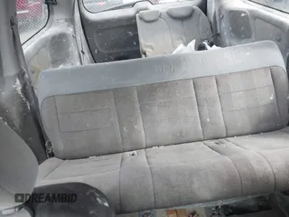 2007 Hyundai Entourage GLS with VIN KNDMC233676035708, listed as a IAAI auction lot 41904895 with 253,017 mi miles and . Bid and sale history available at DreamBid. Image 8.