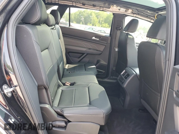 2023 Volkswagen Atlas SEL with VIN 1V2BE2CA1PC216733, listed as a Copart auction lot 59392255 with 28,011 mi miles and Salvage title. Bid and sale history available at DreamBid. Image 11.
