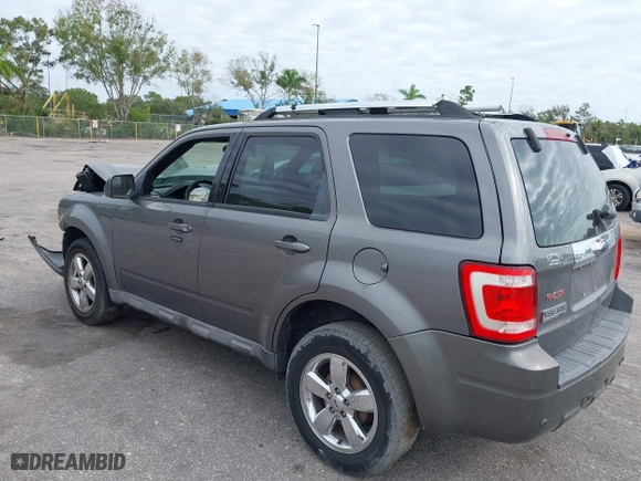 2009 Ford Escape Limited with VIN 1FMCU04749KB34919, listed as a IAAI auction lot 40820827 with 1 mi miles. Bid and sale history available at carsss.com. Image 3.
