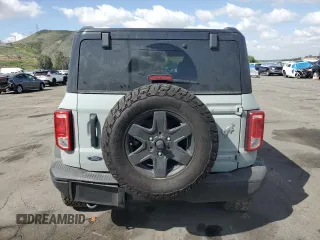 2024 Ford Bronco Black Diamond z VIN 1FMDE1BH9RLB26151, wystawiony jako Copart lot #51706795 z przebiegiem 10 981 mil mil oraz Szkoda całkowita • Salvage title. Historia ofert i sprzedaży dostępna na DreamBid. Obrazek 6.