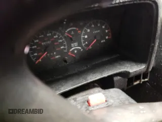 1992 Geo Tracker z VIN 2CNBJ18U1N6917736, wystawiony jako Copart lot #76609574 z przebiegiem Nie podano mil oraz Szkody całkowita. Historia ofert i sprzedaży dostępna na DreamBid. Obrazek 9.