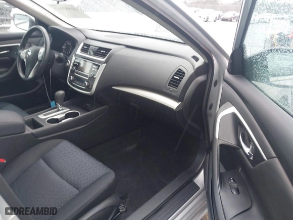 2016 Nissan Altima 2.5 SR with VIN 1N4AL3AP3GC129874, listed as a IAAI auction lot 41582912 with 106,536 mi miles. Bid and sale history available at carsss.com. Image 5.