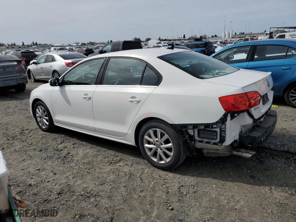 2014 Volkswagen Jetta Sedan SE w/Connectivity with VIN 3VWD17AJ2EM375534, listed as a Copart auction lot 49457125 with 103,199 mi miles and Salvage Title. Bid and sale history available at carsss.com. Image 2.