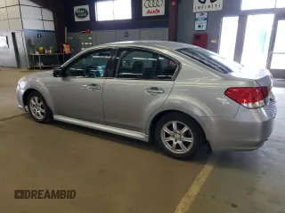 2012 Subaru Legacy 2.5i z VIN 4S3BMBA65C3006584, wystawiony jako Copart lot #53686265 z przebiegiem 197 395 mil mil oraz Czysty tytuł • Clean title. Historia ofert i sprzedaży dostępna na DreamBid. Obrazek 2.