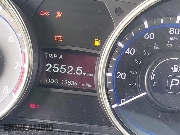 2013 Hyundai Sonata GLS z VIN 5NPEB4ACXDH505875, wystawiony jako IAAI lot #42409704 z przebiegiem 138 361 mil mil oraz . Historia ofert i sprzedaży dostępna na DreamBid. Obrazek 7.