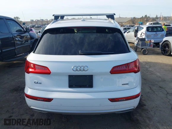 2020 Audi Q5 Premium z VIN WA1ANAFY2L2046974, wystawiony jako IAAI lot #41933942 z przebiegiem 53 911 mil mil oraz . Historia ofert i sprzedaży dostępna na DreamBid. Obrazek 17.