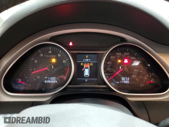 2014 Audi Q7 3.0T Premium with VIN WA1CGAFE0ED013195, listed as a Copart auction lot 61104194 with 117,065 mi miles and Salvage Title. Bid and sale history available at carsss.com. Image 9.