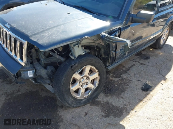2008 Jeep Commander Limited с VIN 1J8HG58218C111239, выставлен на аукционе IAAI как лот 40632374 с пробегом 161 887 миль миль и . История ставок и продаж доступна на DreamBid. Изображение 6.