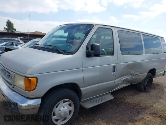 2003 Ford Econoline Passenger XL z VIN 1FBSS31S43HB53334, wystawiony jako IAAI lot #41547951 z przebiegiem 197 072 mil mil oraz . Historia ofert i sprzedaży dostępna na DreamBid. Obrazek 6.