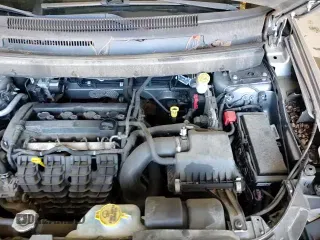 2018 Dodge Journey SE z VIN 3C4PDCAB2JT513954, wystawiony jako Copart lot #87077795 z przebiegiem 49 216 mil mil oraz Szkoda całkowita • Salvage title. Historia ofert i sprzedaży dostępna na DreamBid. Obrazek 14.