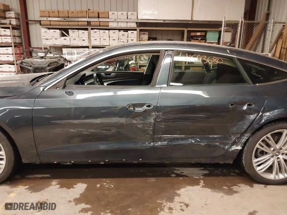 2020 Audi A7 Premium Plus with VIN WAUR2AF28LN043392, listed as a IAAI auction lot 41593680 with 85,548 mi miles. Bid and sale history available at carsss.com. Image 15.