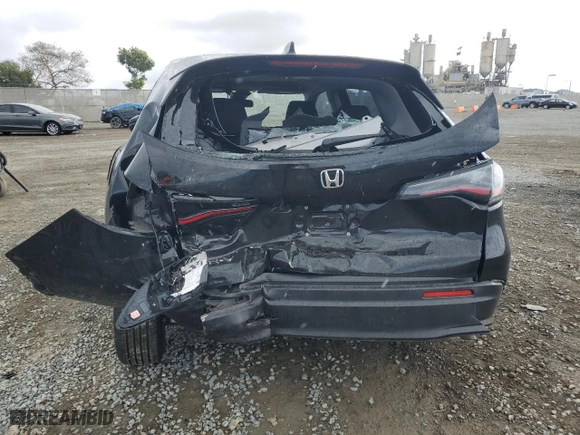 2024 Honda HR-V LX with VIN 3CZRZ1H38RM704761, listed as a Copart auction lot 47666745 with 39,624 mi miles and Salvage Title. Bid and sale history available at carsss.com. Image 6.