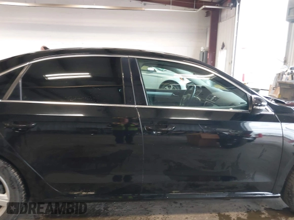 2012 Volkswagen Passat SE z VIN 1VWBH7A39CC085441, wystawiony jako IAAI lot #41866679 z przebiegiem 110 950 mil mil oraz . Historia ofert i sprzedaży dostępna na DreamBid. Obrazek 14.