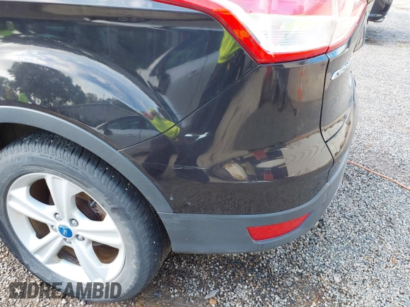 2013 Ford Escape SE с VIN 1FMCU0GX5DUC84594, выставлен на аукционе IAAI как лот 42218059 с пробегом 97 670 миль миль и . История ставок и продаж доступна на DreamBid. Изображение 18.