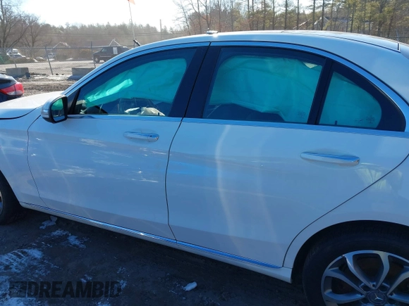 2015 Mercedes-Benz C-Class C 300 Luxury with VIN 55SWF4KB2FU006485, listed as a IAAI auction lot 41577703 with 116,099 mi miles. Bid and sale history available at carsss.com. Image 15.
