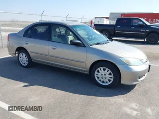 2004 Honda Civic LX with VIN 2HGES16514H631173, listed as a IAAI auction lot 41896688 with 233,341 mi miles. Bid and sale history available at carsss.com. Image 1.