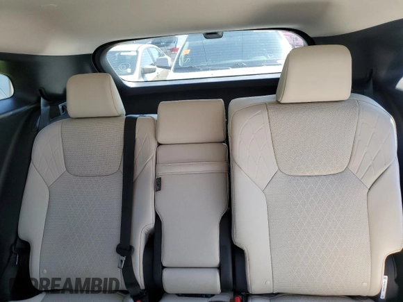 2024 Lexus RX 350 z VIN 2T2BAMBA1RC043795, wystawiony jako Copart lot #61190095 z przebiegiem 5 104 mil mil oraz Szkoda całkowita • Salvage title. Historia ofert i sprzedaży dostępna na DreamBid. Obrazek 10.