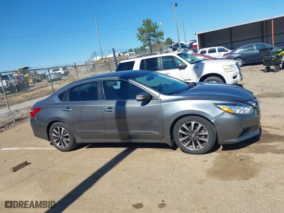 2017 Nissan Altima 2.5 SV with VIN 1N4AL3AP4HC136995, listed as a IAAI auction lot 41580400 with 92,799 mi miles. Bid and sale history available at carsss.com. Image 13.