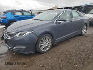 2013 Lincoln MKZ Hybrid z VIN 3LN6L2LU8DR820159, wystawiony jako Copart lot #56023835 z przebiegiem 130 422 mil mil oraz Szkoda całkowita • Salvage title. Historia ofert i sprzedaży dostępna na DreamBid. Obrazek 1.