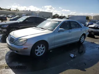 2000 Mercedes-Benz S-Class with VIN WDBNG75J4YA036547, listed as a Copart auction lot 45557055 with 214,919 mi miles and Salvage Title. Bid and sale history available at carsss.com. Image 1.