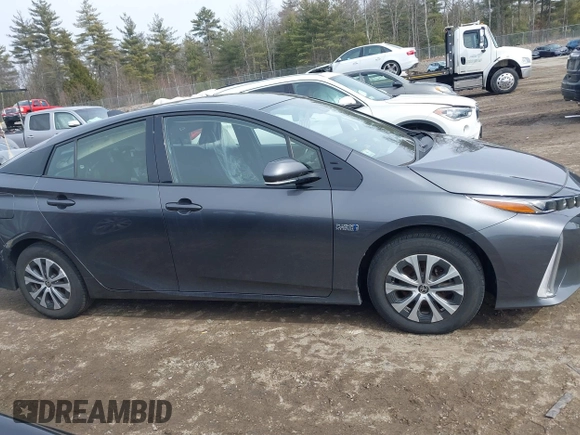 2020 Toyota Prius LE with VIN JTDKARFP2L3136261, listed as a IAAI auction lot 41752037 with Not Provided miles and . Bid and sale history available at DreamBid. Image 14.