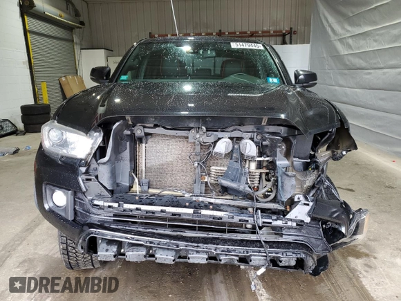 2019 Toyota Tacoma SR z VIN 5TFCZ5AN3KX196150, wystawiony jako Copart lot #51479445 z przebiegiem 171 560 mil mil oraz Szkoda całkowita • Salvage title. Historia ofert i sprzedaży dostępna na DreamBid. Obrazek 5.