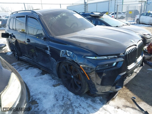 2025 BMW X7 xDrive40i with VIN 5UX23EM00S9W96704, listed as a IAAI auction lot 41325772 with 1 mi miles. Bid and sale history available at carsss.com. Image 1.