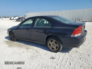 2005 Volvo S60 with VIN YV1RH592652464532, listed as a Copart auction lot 45497205 with 141,044 mi miles and Clean Title. Bid and sale history available at carsss.com. Image 2.