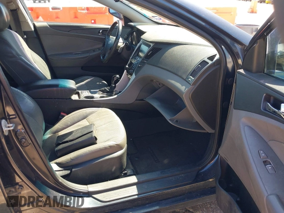 2013 Hyundai Sonata Limited with VIN 5NPEC4AB0DH651156, listed as a IAAI auction lot 42074579 with 174,500 mi miles and . Bid and sale history available at DreamBid. Image 5.