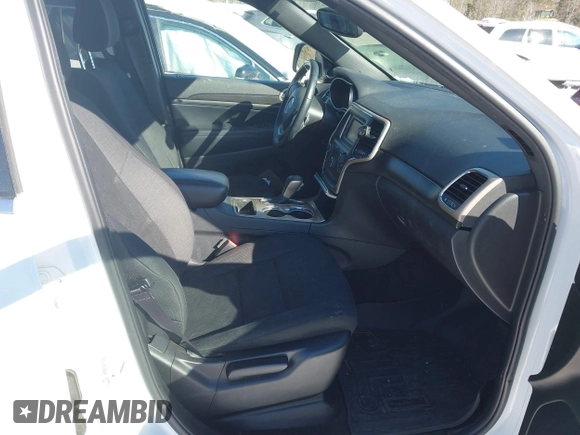2017 Jeep Grand Cherokee Laredo with VIN 1C4RJFAGXHC959094, listed as a IAAI auction lot 41596916 with 94,611 mi miles. Bid and sale history available at carsss.com. Image 5.