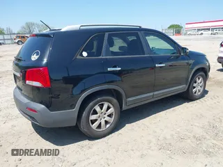 2011 Kia Sorento LX with VIN 5XYKT4A15BG183830, listed as a IAAI auction lot 42030175 with 210,713 mi miles. Bid and sale history available at carsss.com. Image 4.