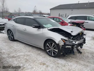 2020 Nissan Maxima SL with VIN 1N4AA6DV4LC374744, listed as a IAAI auction lot 41328590 with 93,722 mi miles. Bid and sale history available at carsss.com. Image 1.
