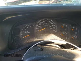 2004 GMC Yukon SLE with VIN 1GKEK13V14J215792, listed as a Copart auction lot 75657614 with 0 mi miles and Salvage Title. Bid and sale history available at carsss.com. Image 9.