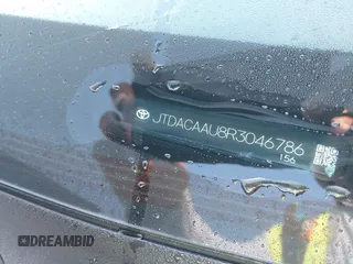 2024 Toyota Prius LE z VIN JTDACAAU8R3046786, wystawiony jako IAAI lot #42249270 z przebiegiem 7862 mil mil oraz . Historia ofert i sprzedaży dostępna na DreamBid. Obrazek 9.